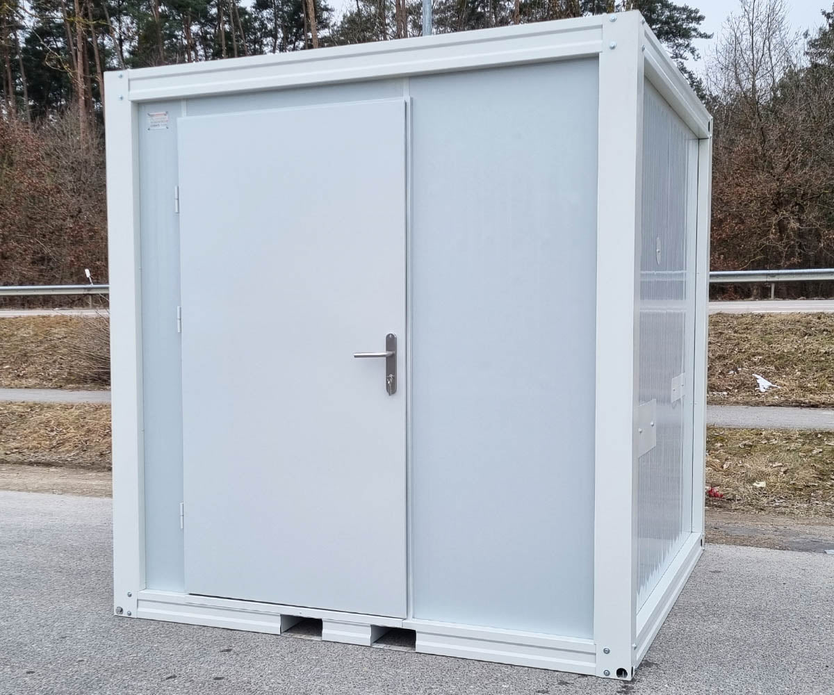 Behinderten Toilette - WC Container mit Rampe - barrierefrei RAL9002