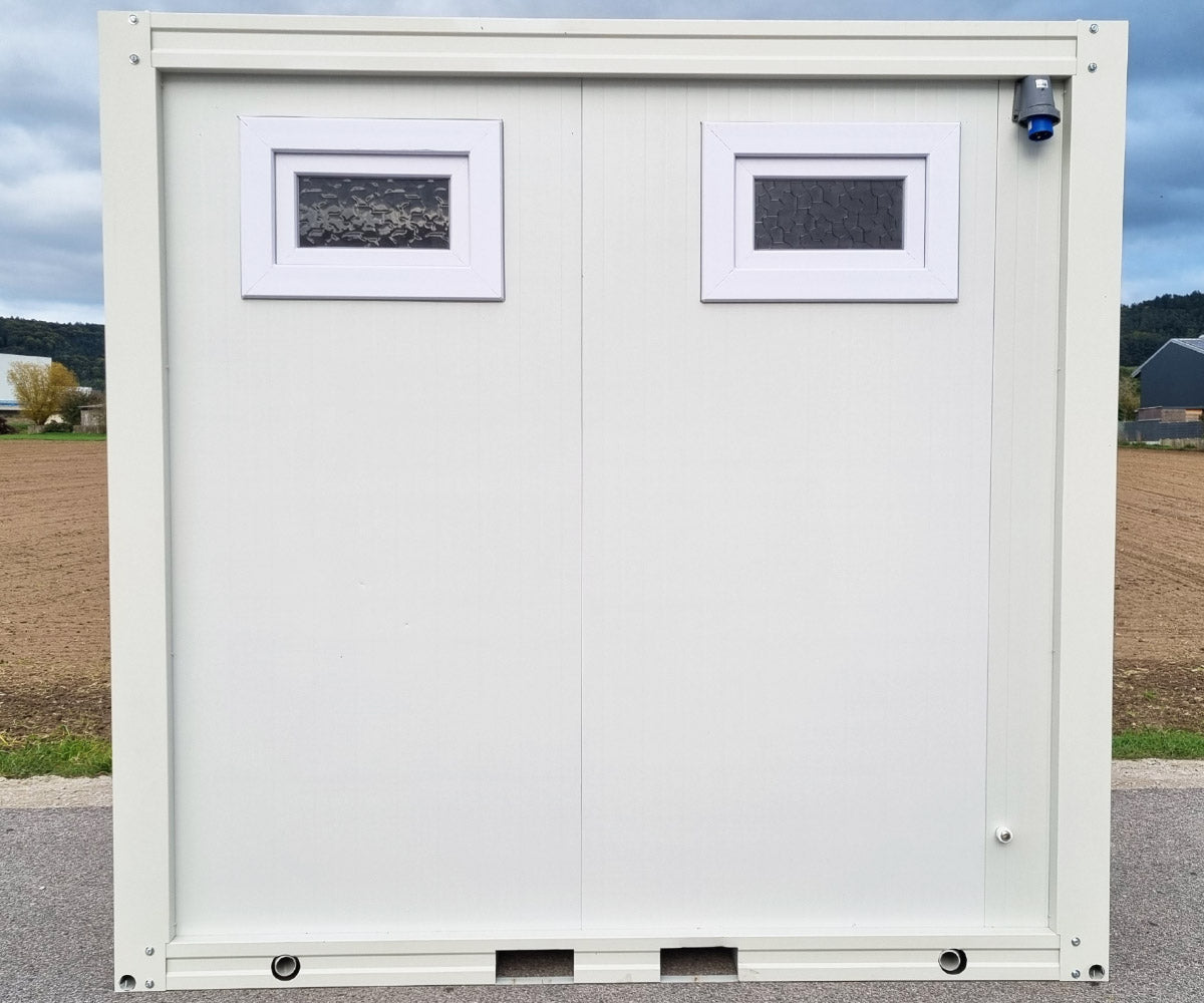 Duschcontainer - Sanitärcontainer als Doppelkabine mit zwei Duschen - RAL9002 weiß
