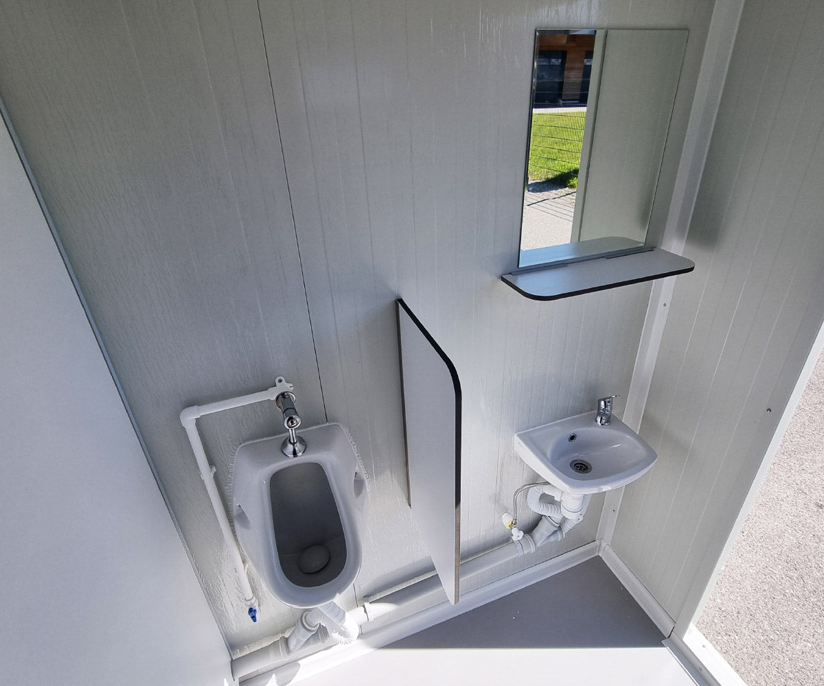 3m PREMIUM Toilettencontainer - Doppelkabine Mann / Frau RAL7016 mit Warmwasser und Heizung