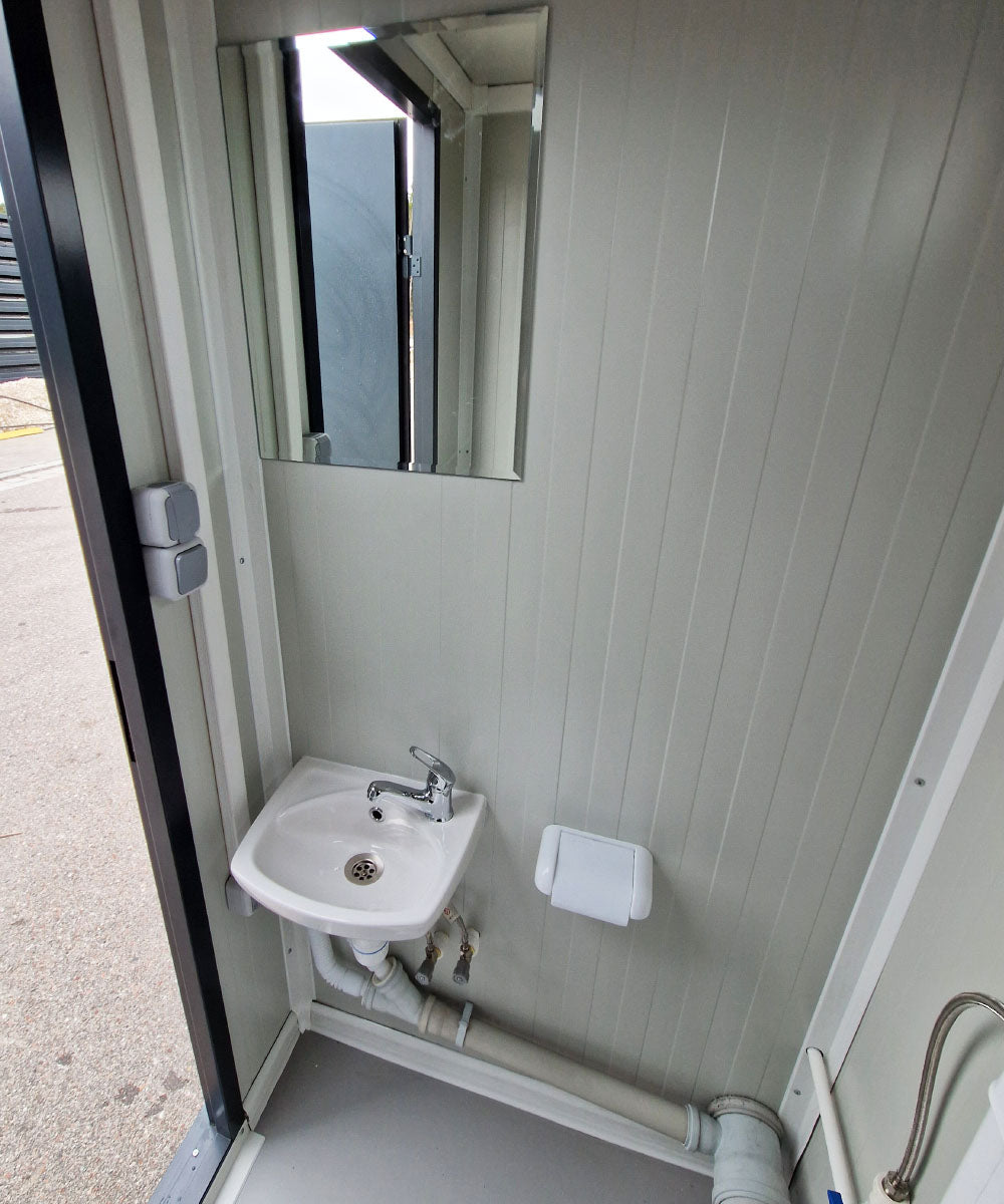 WC-Container Mann/Mann RAL7016 | Warmwasser & Isoliert 275x120cm
